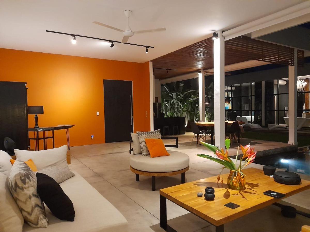 Rouge - Loft Dimanisa Villa Ubud Buitenkant foto